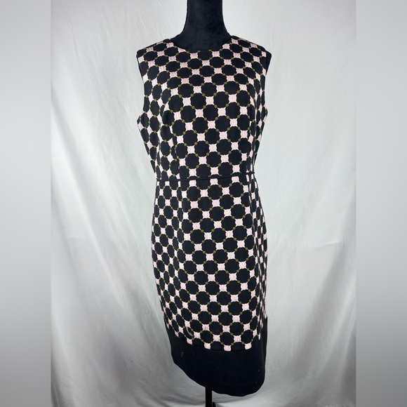 Ann Taylor Dresses & Skirts - Ann Taylor Black Geometric Print Sleeveless Sheath Dress